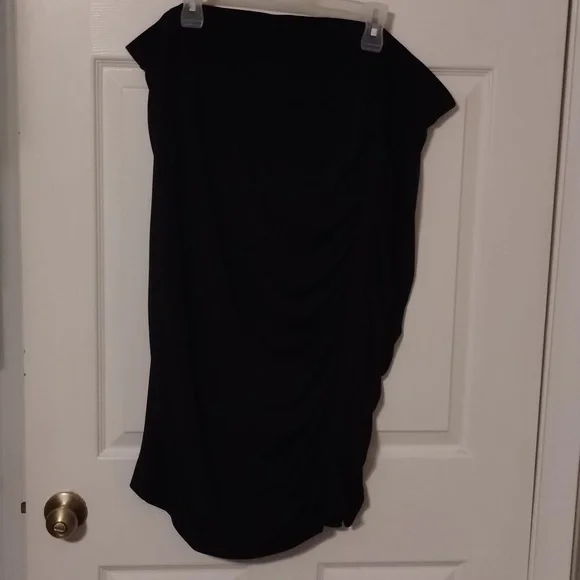 Skirt - Picture 1 of 4